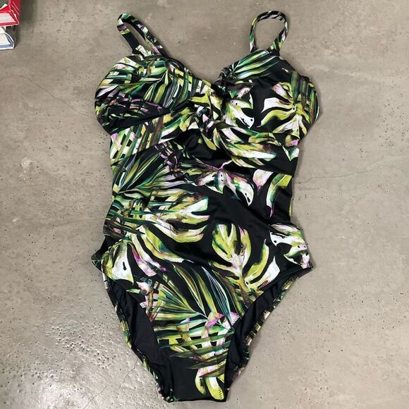 Fantasie Palm Valley Underwire Twist Front Swimsuit - Picture 2 of 6